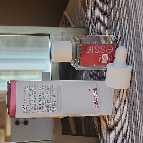 Essie quick-e set and dry nail polish drops Full Size - Picture 5 of 6